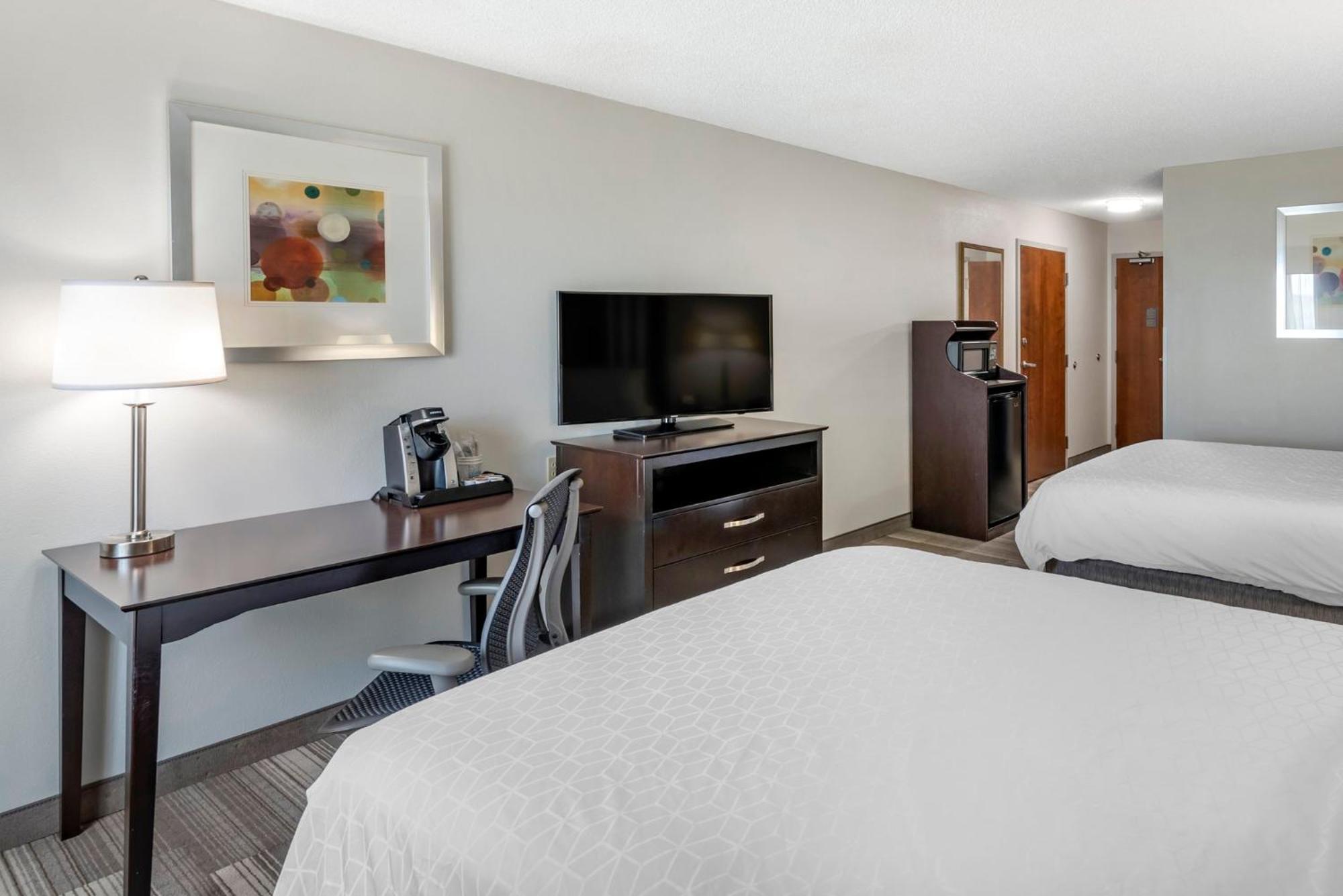 Holiday Inn Express Hotel & Suites Cincinnati-Blue Ash, An Ihg Hotel Εξωτερικό φωτογραφία