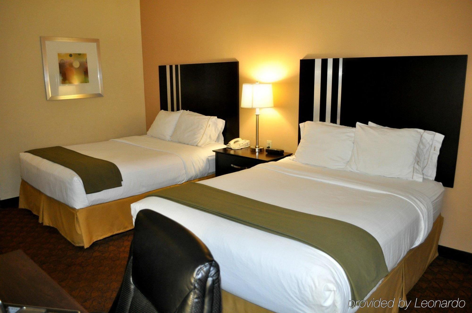 Holiday Inn Express Hotel & Suites Cincinnati-Blue Ash, An Ihg Hotel Δωμάτιο φωτογραφία